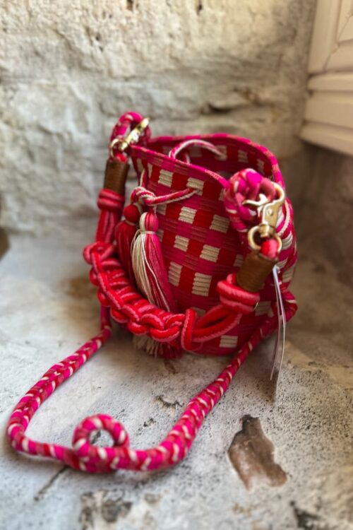 guanabana crossbody bag m with short macrame handle